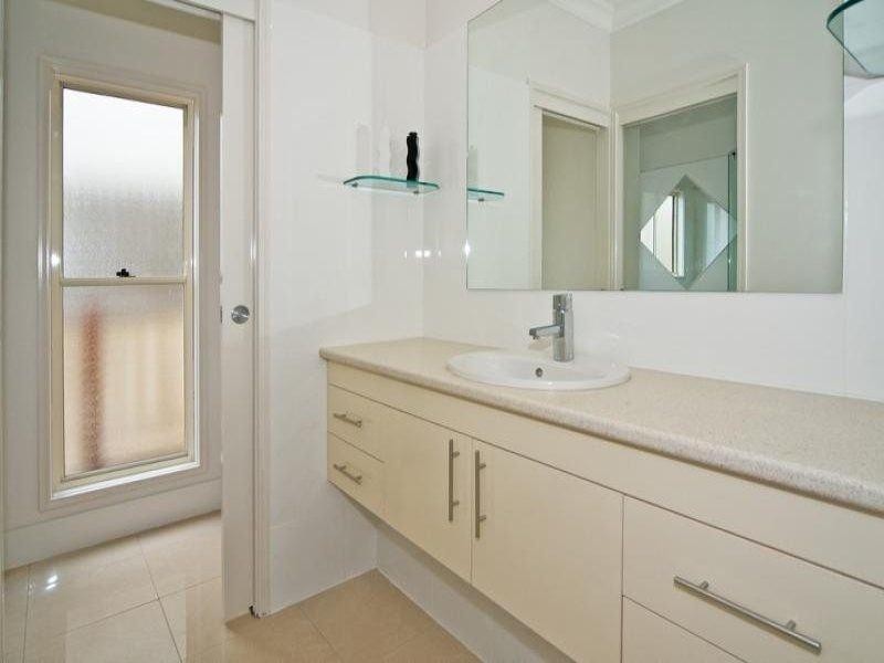 55 AMELIA  St, Coorparoo QLD 4151