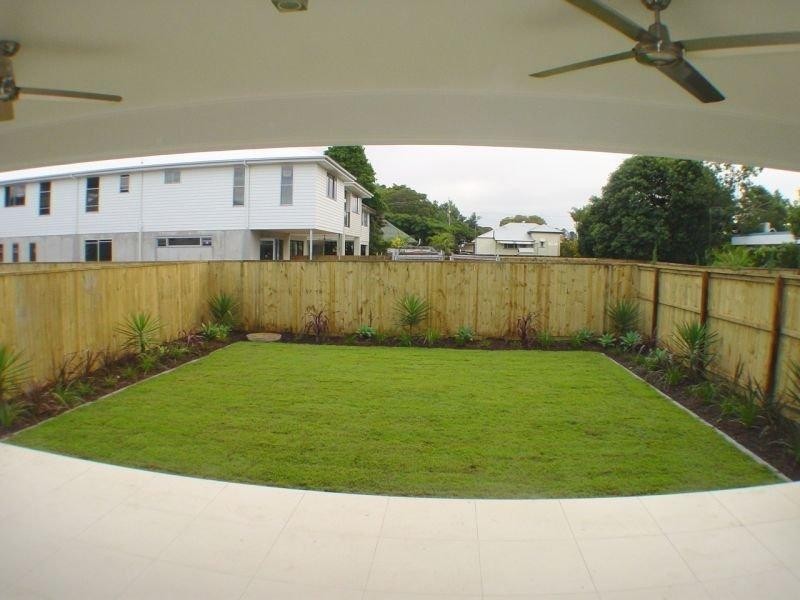 8 School St, Hendra QLD 4011