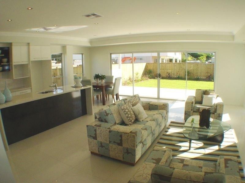 8 School St, Hendra QLD 4011