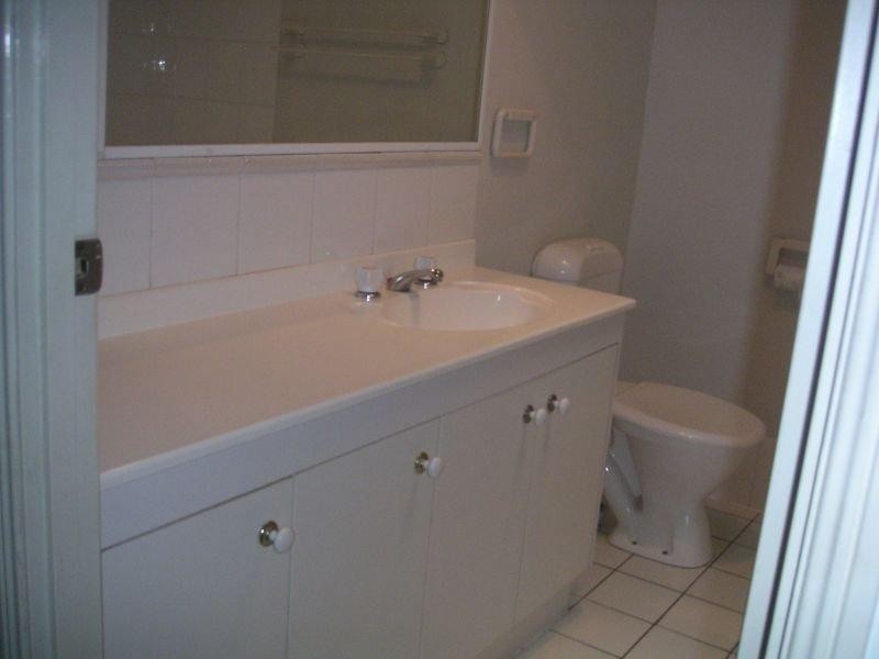 20B Mary  St, Birkdale QLD 4159