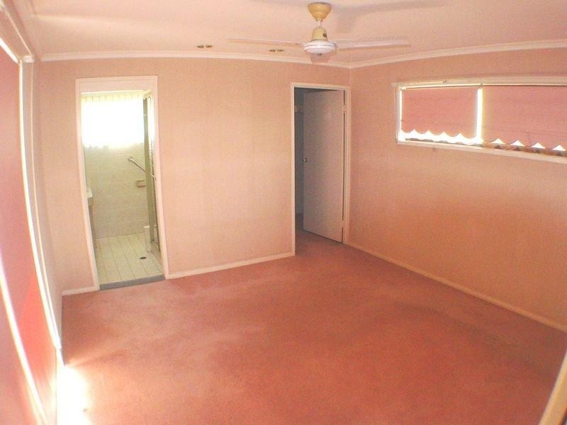 162 Bapaume  Rd, Holland Park West QLD 4121