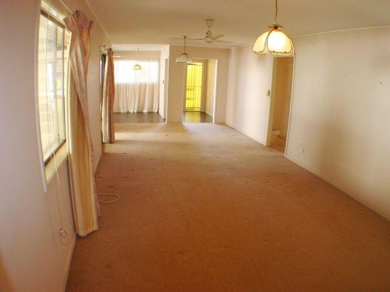 162 Bapaume  Rd, Holland Park West QLD 4121