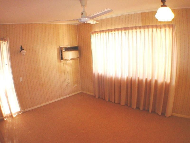 162 Bapaume  Rd, Holland Park West QLD 4121