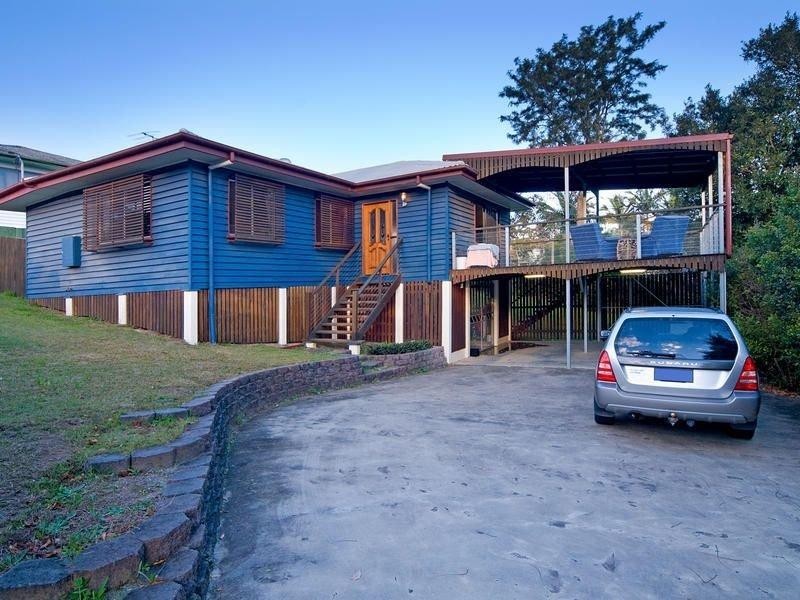 115 Nursery  Rd, Holland Park West QLD 4121