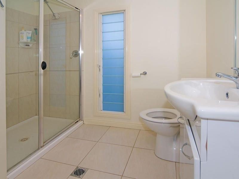 115 Nursery  Rd, Holland Park West QLD 4121