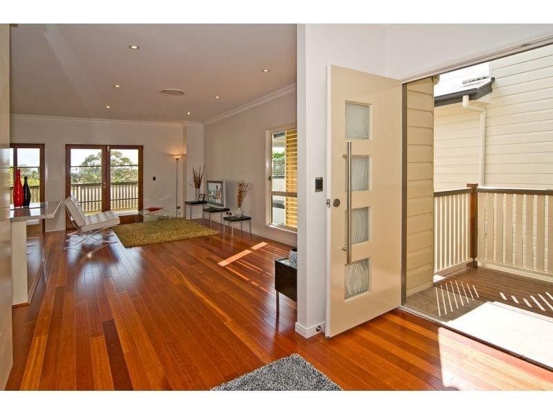 57A Amelia St, Coorparoo QLD 4151