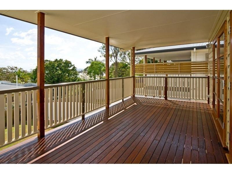 57A Amelia St, Coorparoo QLD 4151