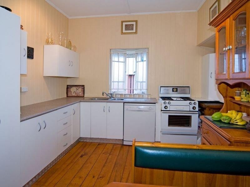 688 Logan  Rd, Greenslopes QLD 4120