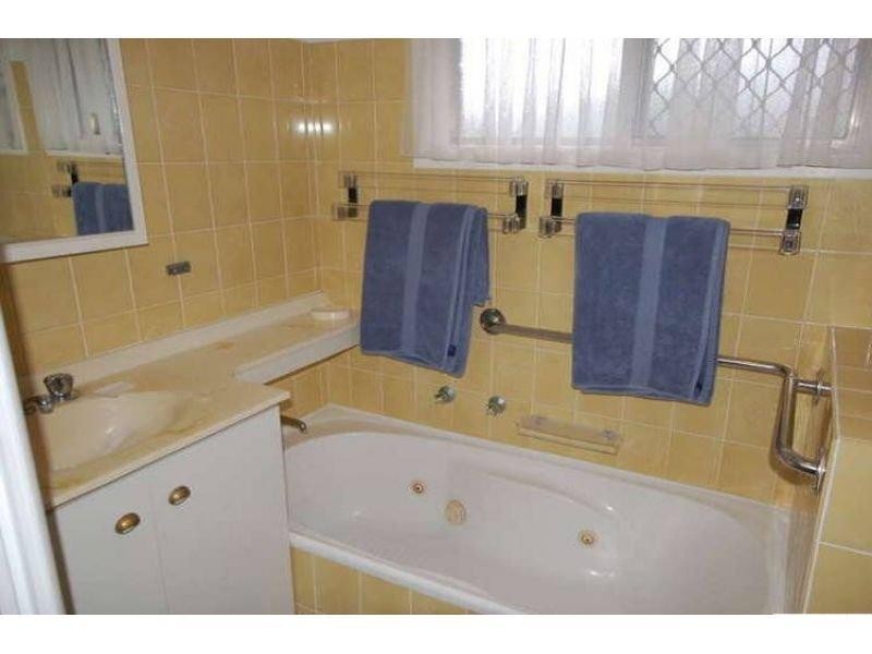 15 Gertrude  St, Strathpine QLD 4500