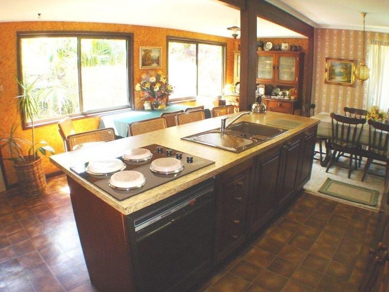 2 Shute  St, Upper Mount Gravatt QLD 4122