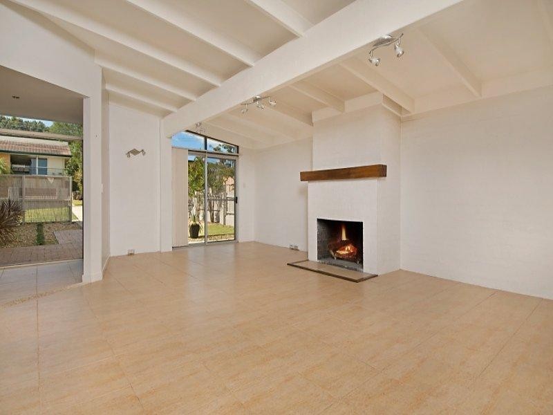 41 Raelene Tce, Springwood QLD 4127