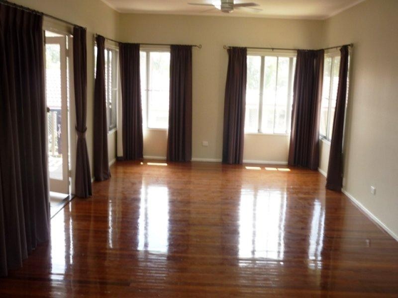 73 Amega  St, Mount Gravatt East QLD 4122