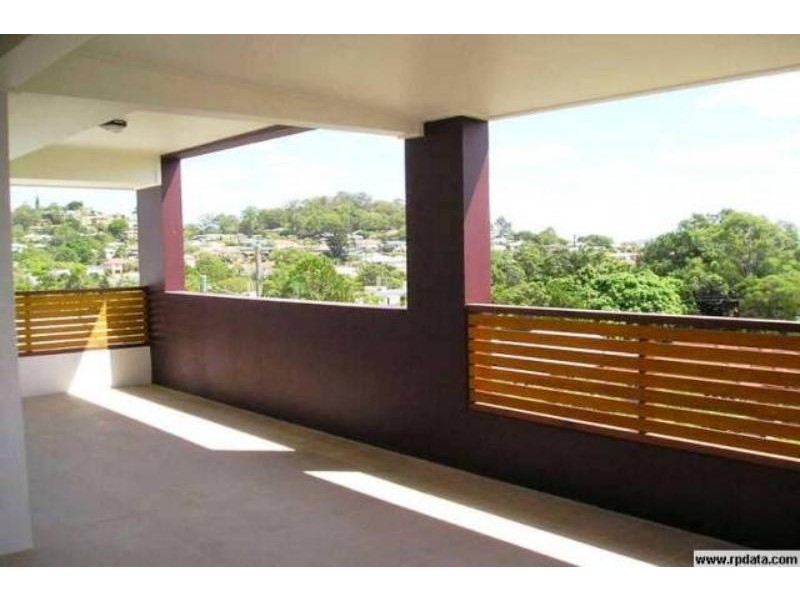 9/269 Nursery Rd, Holland Park QLD 4121