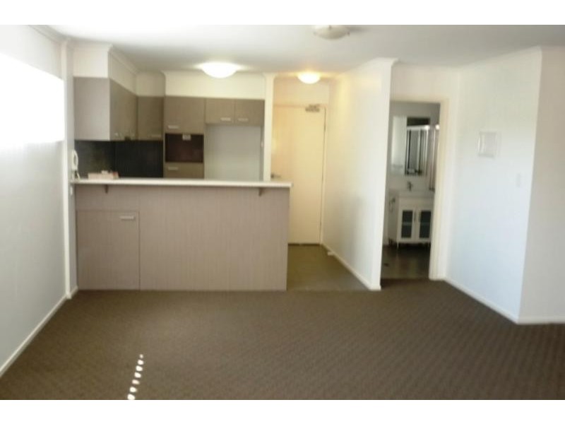 9/269 Nursery Rd, Holland Park QLD 4121