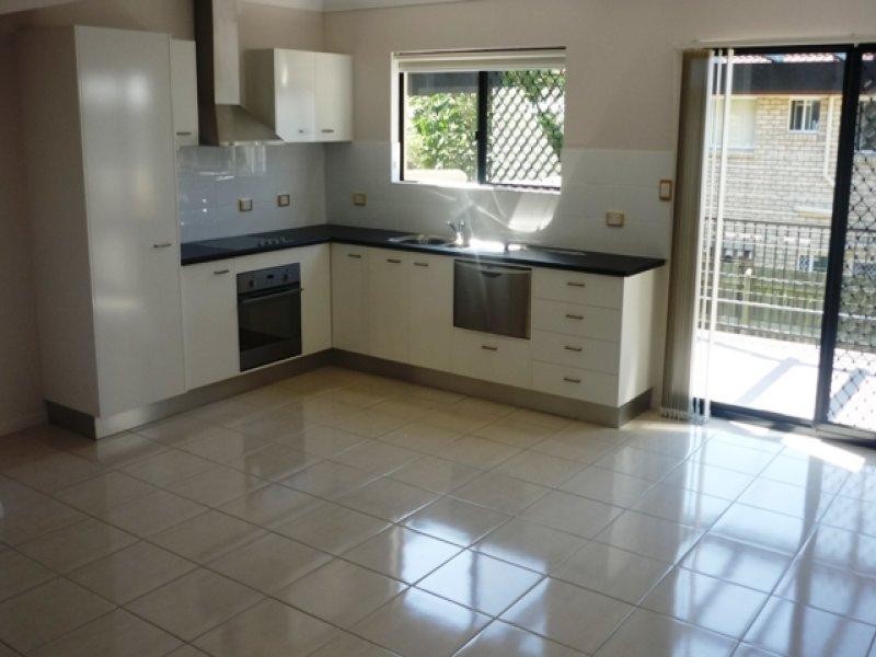 7/8 Cambridge  St, Carina Heights QLD 4152