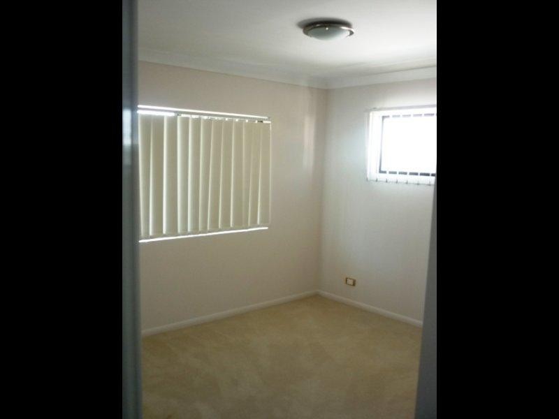 7/8 Cambridge  St, Carina Heights QLD 4152