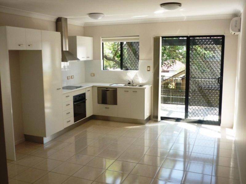 8/8 Cambridge  St, Carina Heights QLD 4152