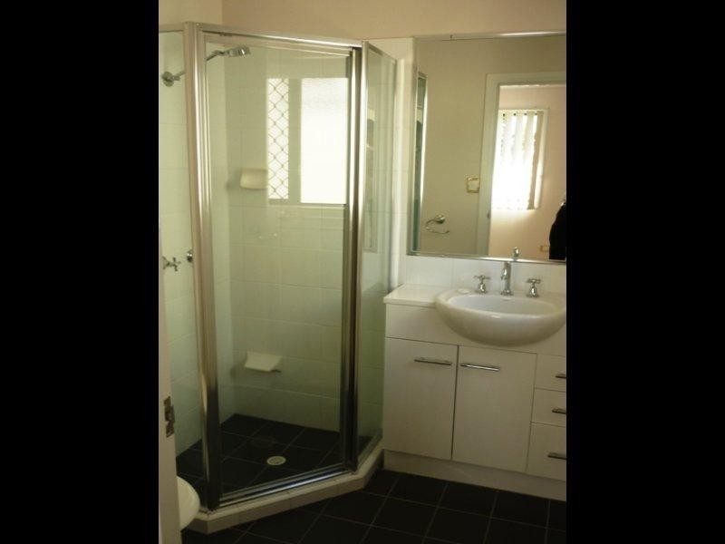 8/8 Cambridge  St, Carina Heights QLD 4152