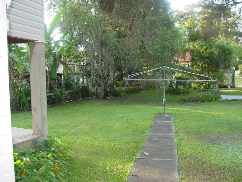 2/66 Harold St, Holland Park QLD 4121