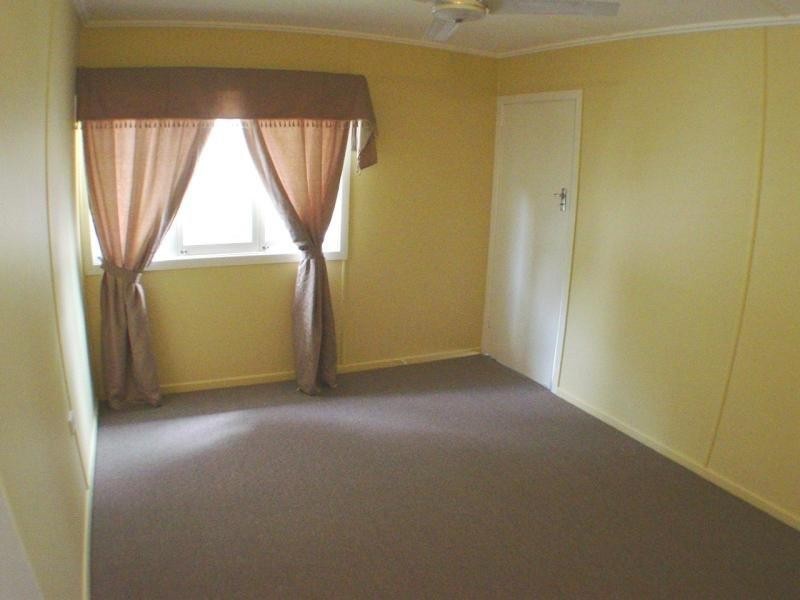 2/66 Harold St, Holland Park QLD 4121