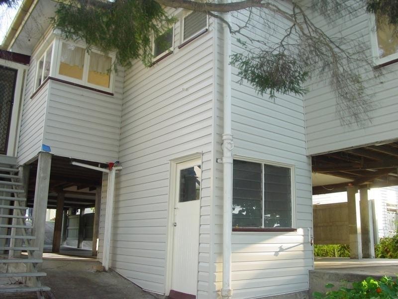 2/66 Harold St, Holland Park QLD 4121