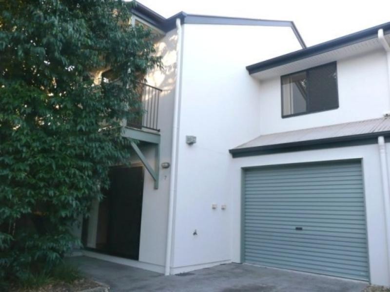 7/21 Boongal St, Coorparoo QLD 4151