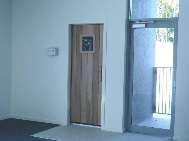 9/213 Wellington St, East Brisbane QLD 4169