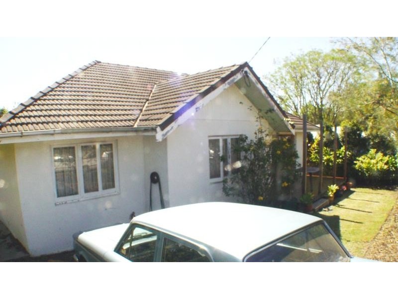 24 Balerang St, Stafford QLD 4053