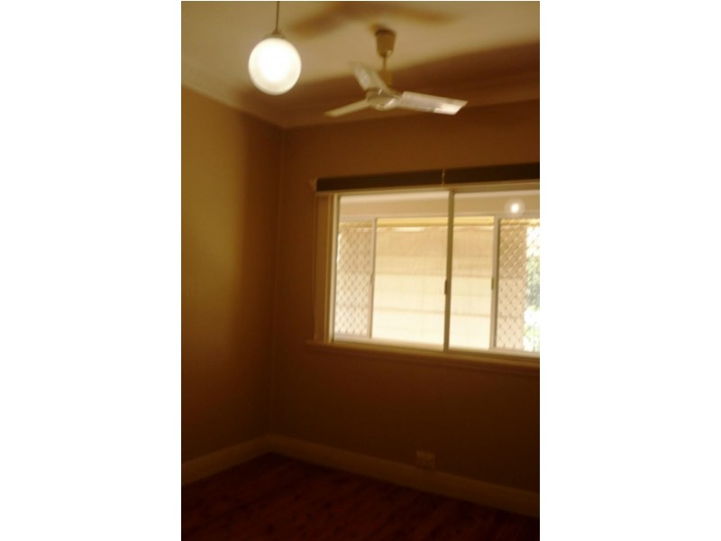 9 Burn St, Camp Hill QLD 4152