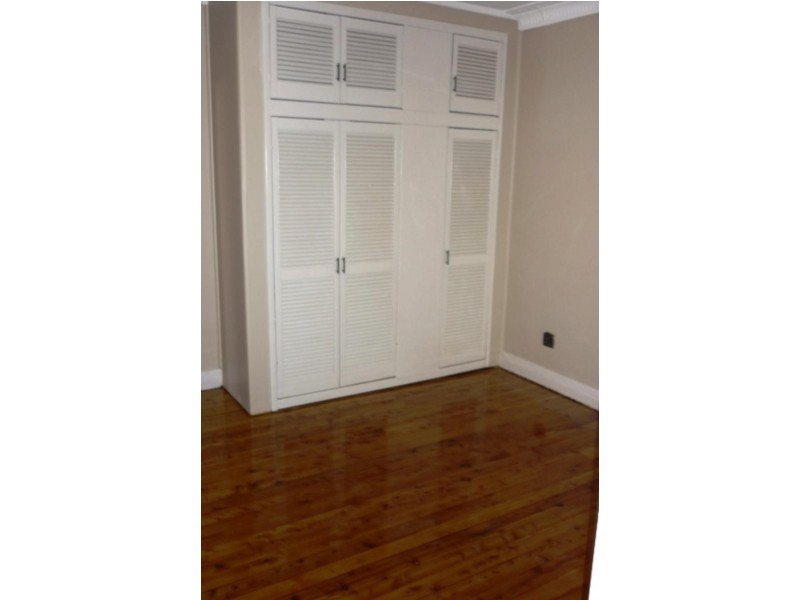 9 Burn St, Camp Hill QLD 4152