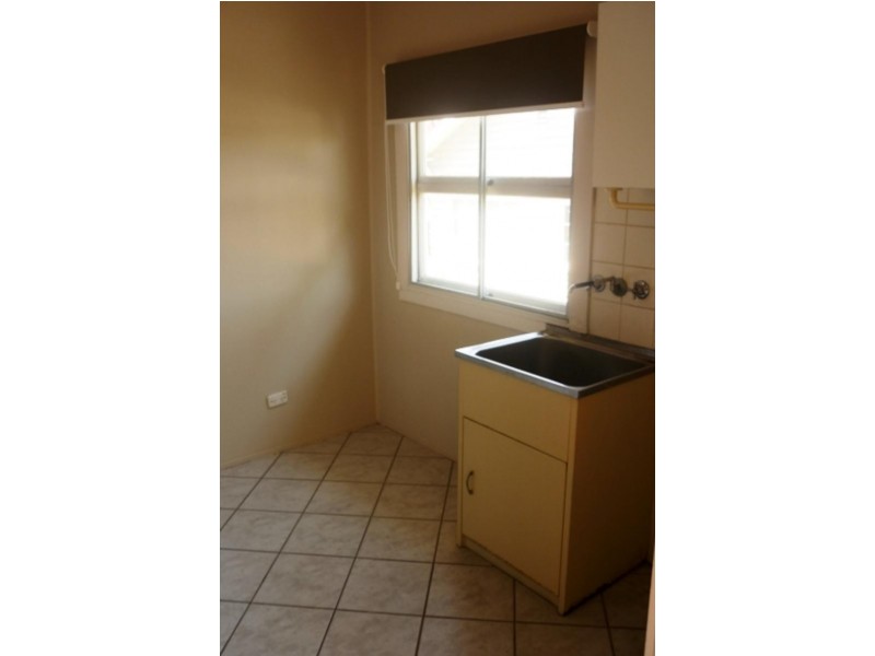 9 Burn St, Camp Hill QLD 4152