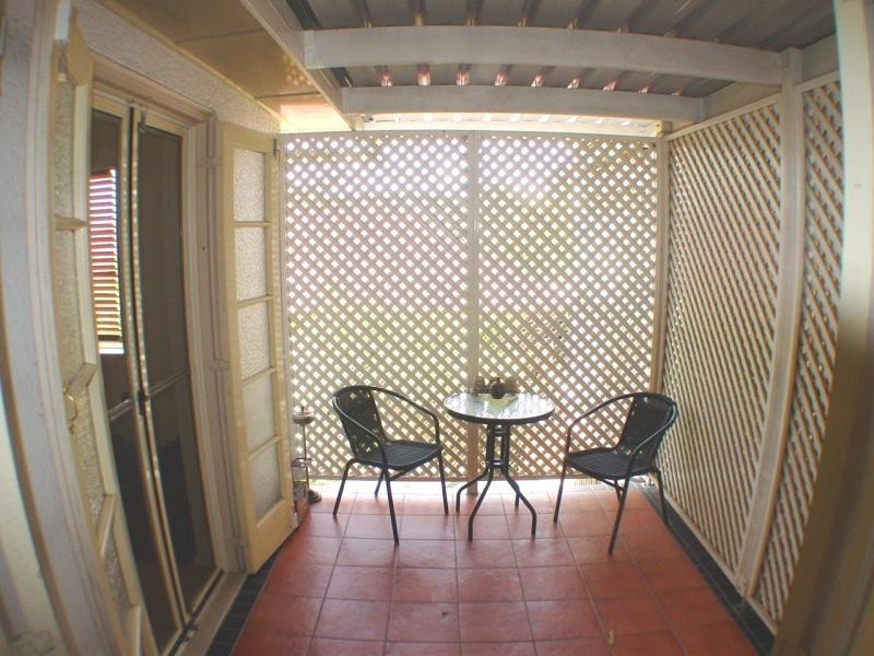 76 Newman Ave, Camp Hill QLD 4152