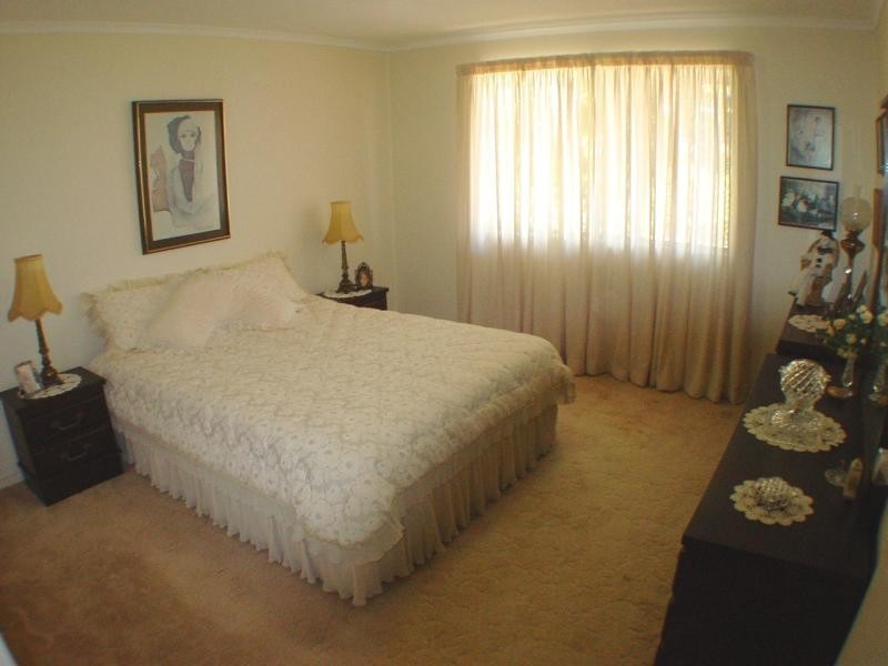 2 Shute  St, Upper Mount Gravatt QLD 4122