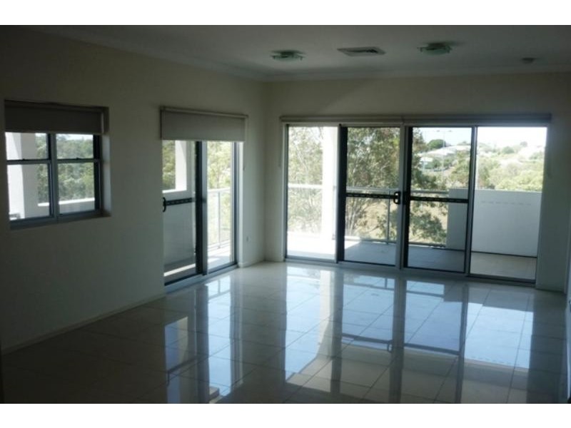 4/1127 Logan Rd, Holland Park QLD 4121