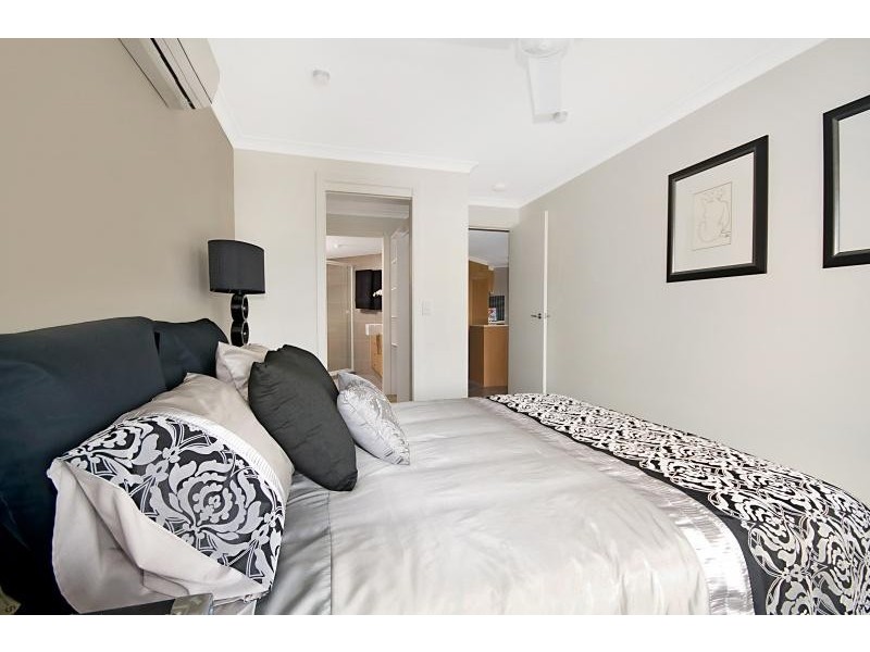 203 Shore St, Cleveland QLD 4163