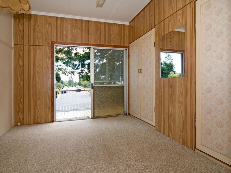 295 Nursery Rd, Holland Park QLD 4121