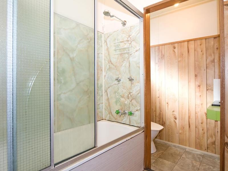 295 Nursery Rd, Holland Park QLD 4121