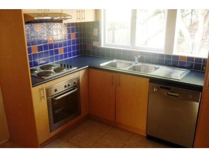 9/269 Nursery Rd, Holland Park QLD 4121
