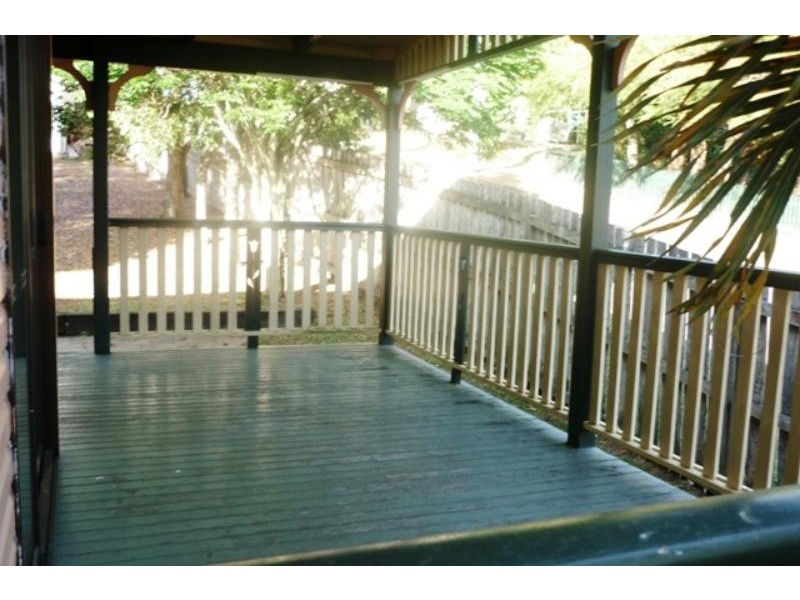 9/269 Nursery Rd, Holland Park QLD 4121