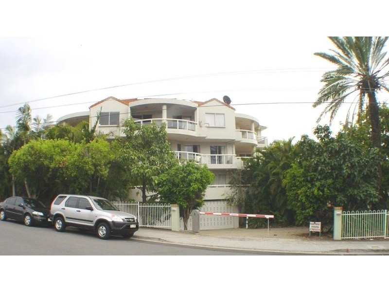 8/3 Sheehan St, Milton QLD 4064