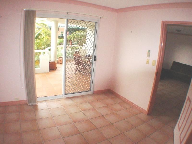 8/3 Sheehan St, Milton QLD 4064