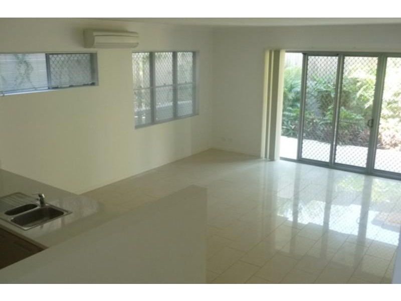 12/1 Robbins St, Corinda QLD 4075