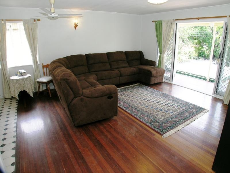 98 Dykes St, Mount Gravatt East QLD 4122