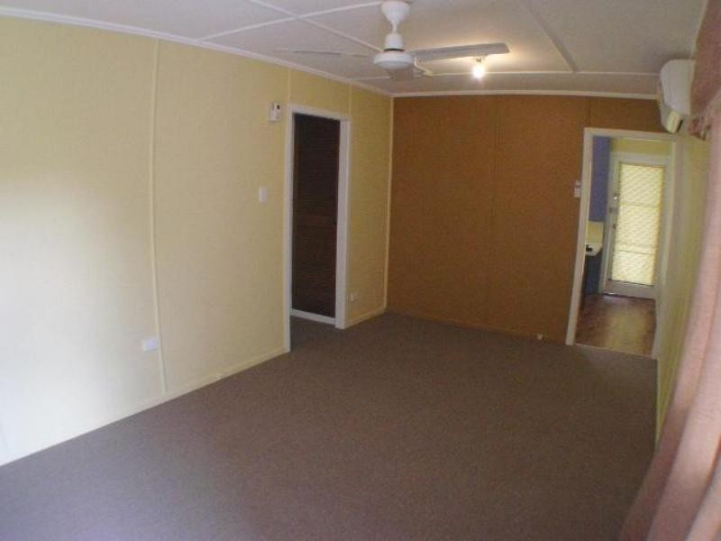 1 & 2/66 Harold St, Holland Park QLD 4121