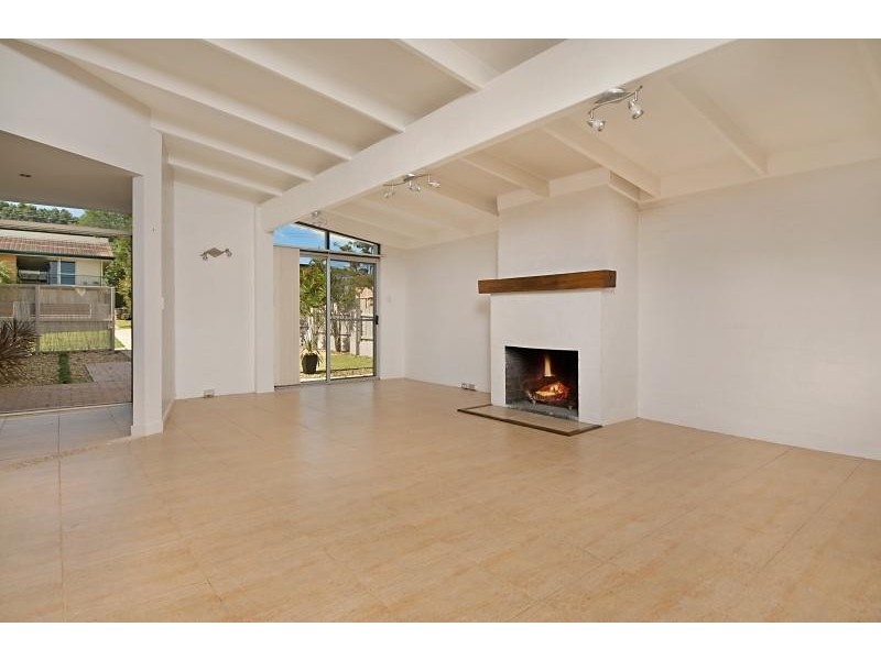 41 Raelene Tce, Springwood QLD 4127