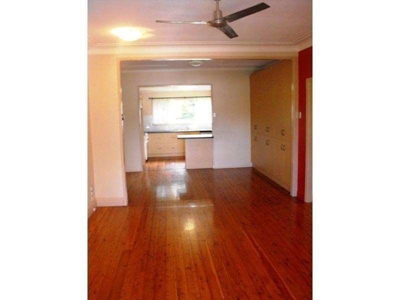 12 Durimbul St, Camp Hill QLD 4152