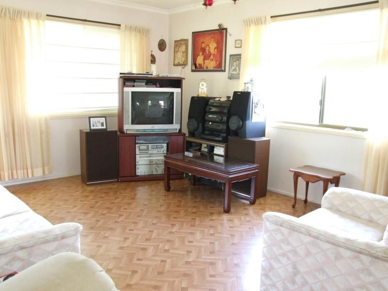 35 Firthshire St, Mansfield QLD 4122