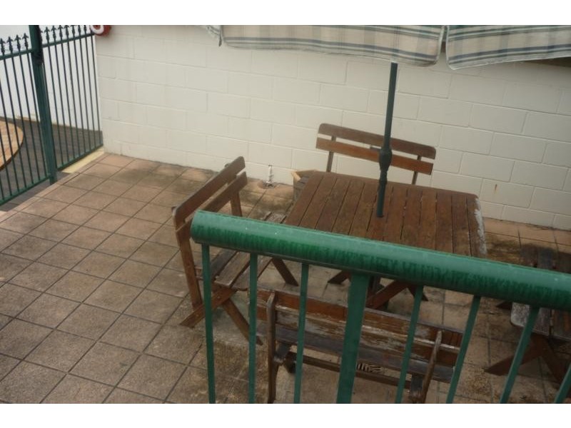 150 Holland  Rd, Holland Park QLD 4121