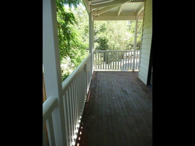 115 Railway Pde, Norman Park QLD 4170