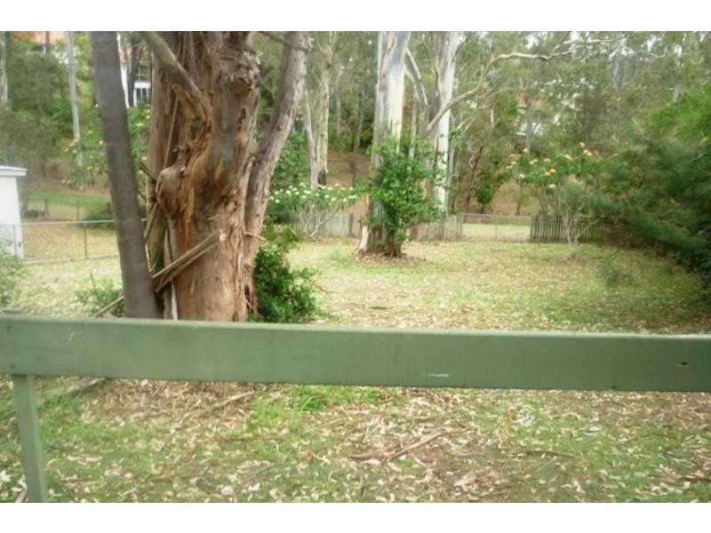 115 Railway Pde, Norman Park QLD 4170